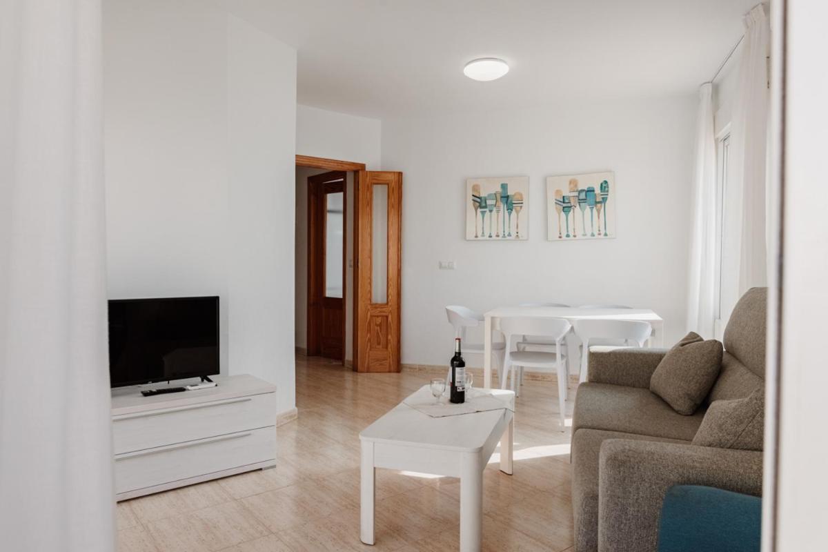 Apartamentos Vistamar ラ・マンガ・デル・マール・メノール エクステリア 写真